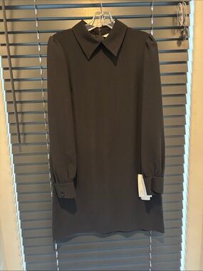 Women's Black Long-Sleeve Collared Shift Dress